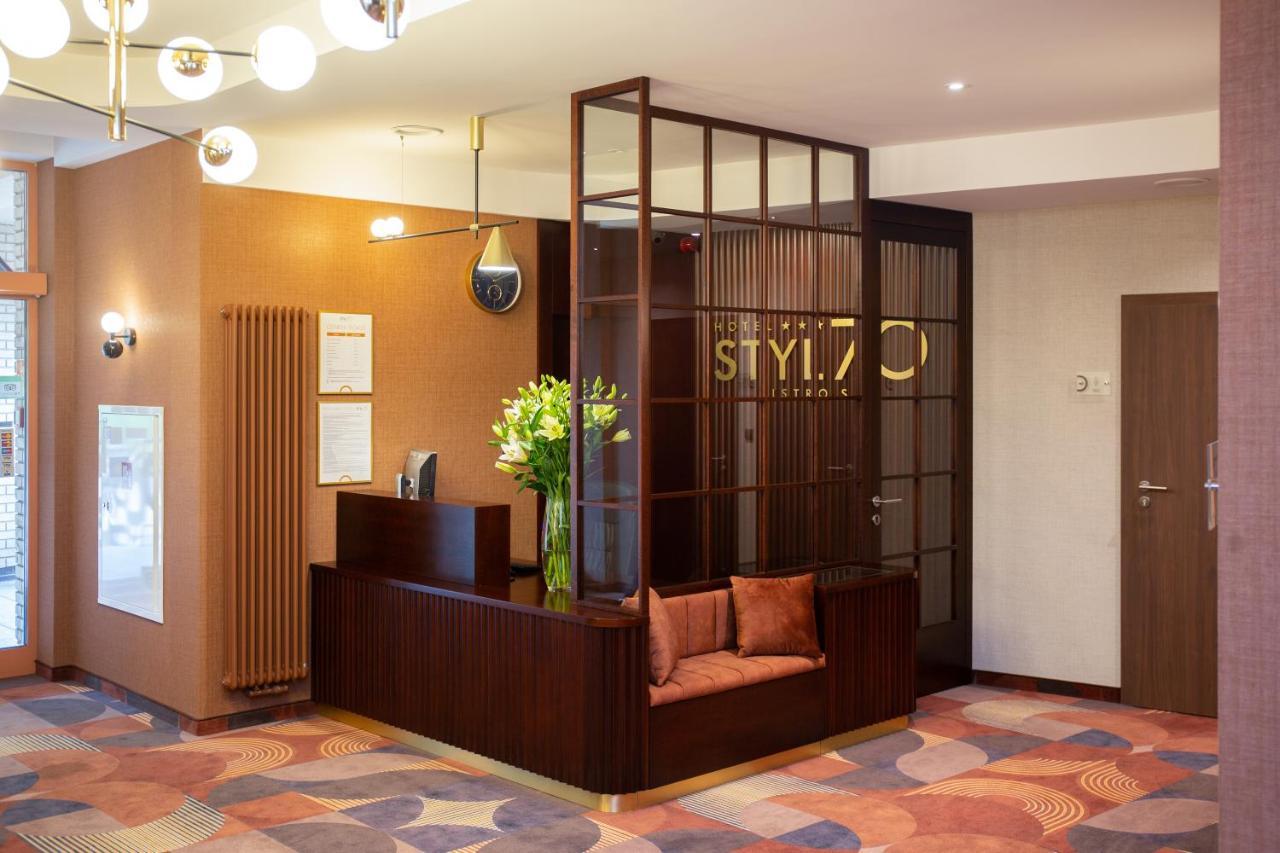 Hotel Styl 70 Pszczyna Buitenkant foto
