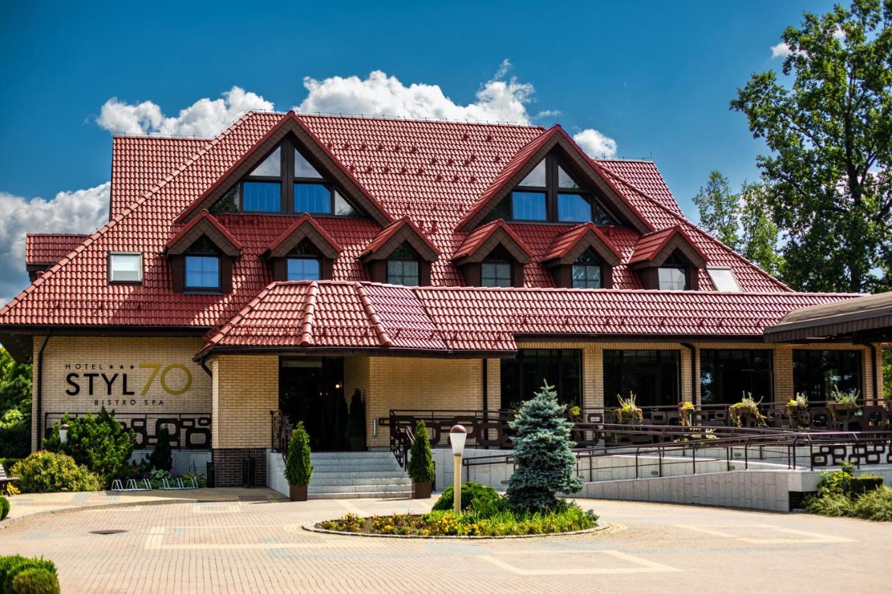 Hotel Styl 70 Pszczyna Buitenkant foto