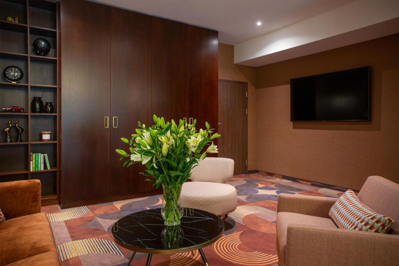 Hotel Styl 70 Pszczyna Buitenkant foto