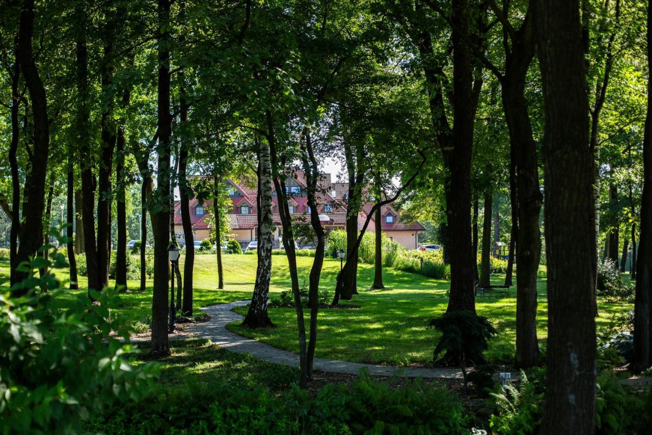 Hotel Styl 70 Pszczyna Buitenkant foto